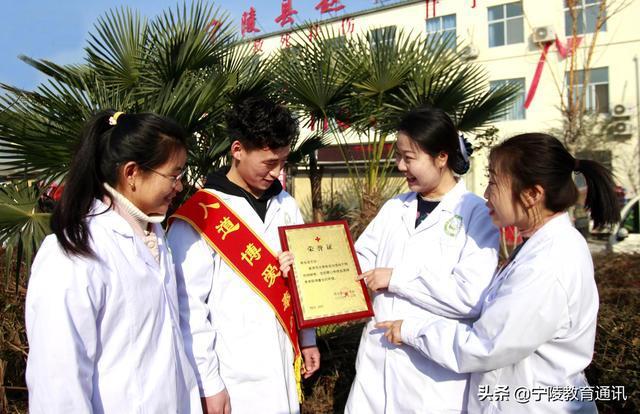 明日方舟资深干员tag搭配_明日方舟资深干员搭配标签_明日方舟资深干员搭配支援
