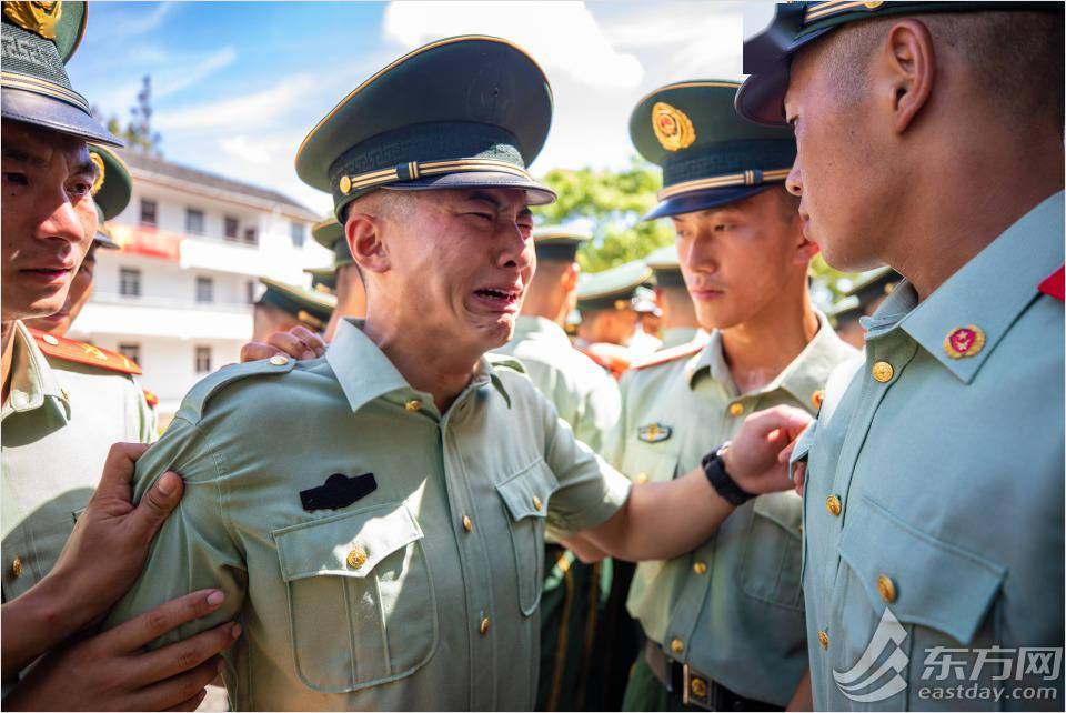 戳中你心！军宅生活，揭秘不为人知的幸福密码