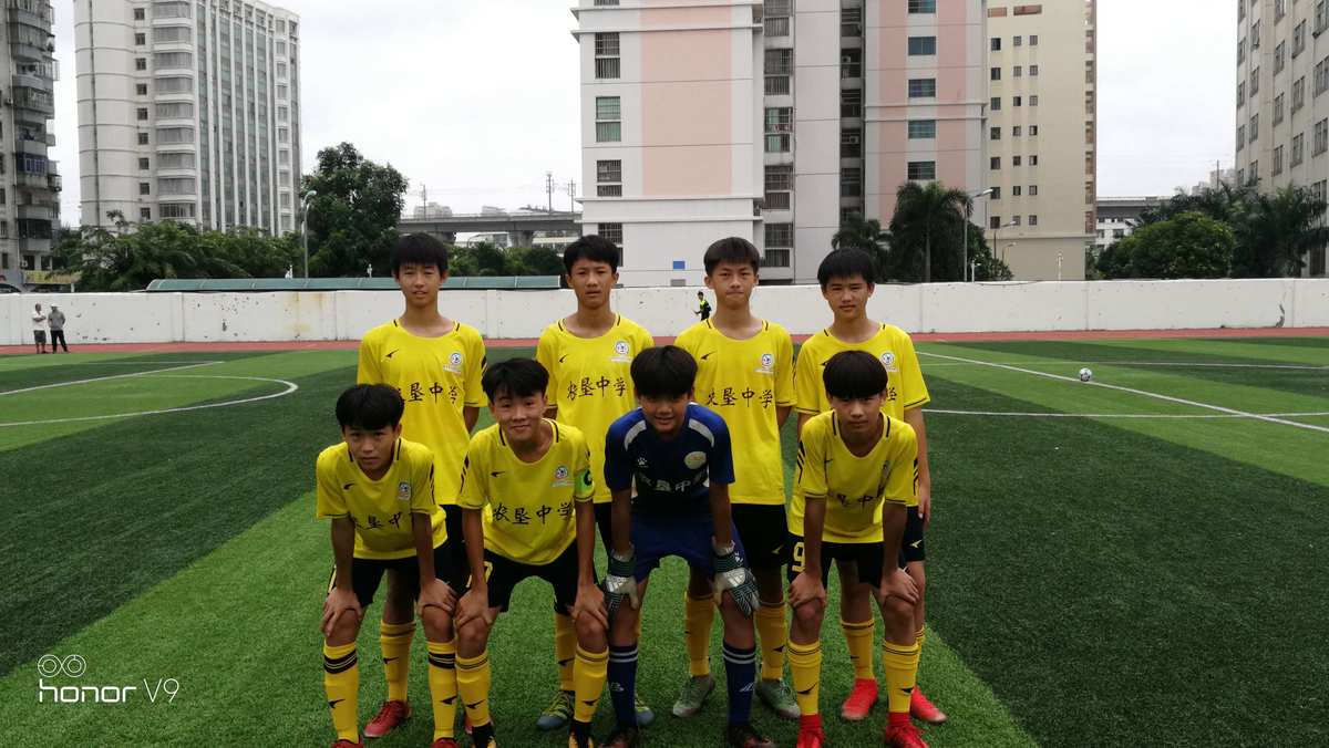 fifaonline3手机版游戏招募全球最优秀的球员，打造属