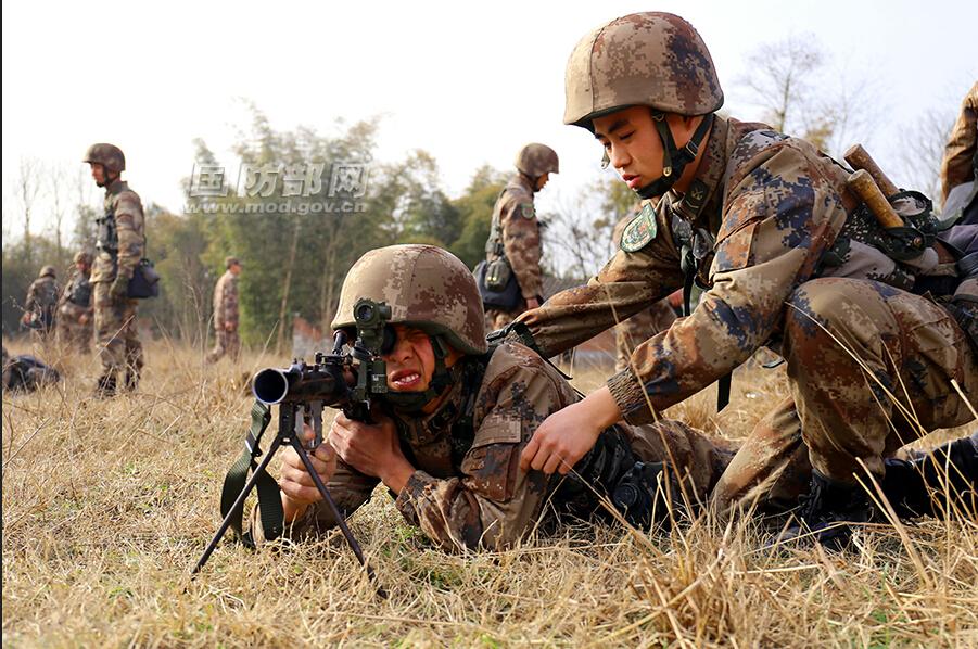 步兵防空导弹_步兵防空车_防空步兵