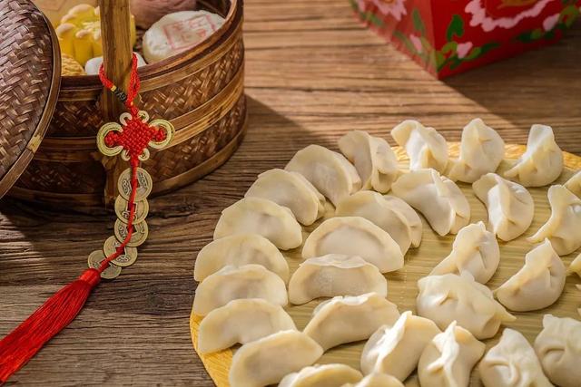冬至英文_中国人历来很重视冬至英文_冬至英文手抄报