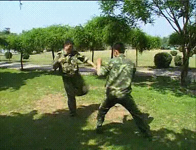游戏侧键手机_侧踢手机游戏_游戏手机侧面按键怎么用