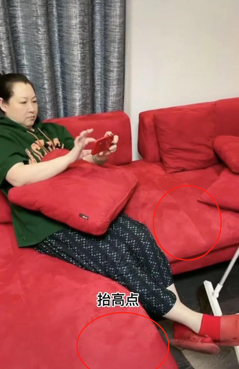 适合大叔吃鸡的名字_有一个大叔吃鸡主播叫什么_大叔带手机玩吃鸡游戏