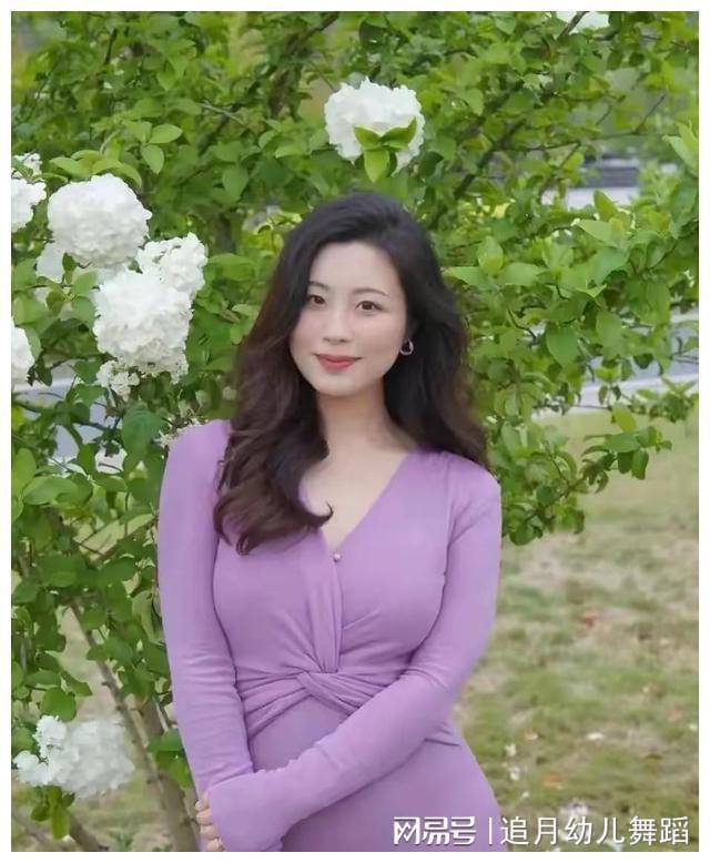 扑克脸_扑克脸是啥意思_扑克脸歌曲