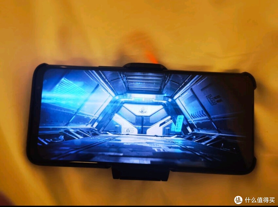 rog游戏手机ufs3_手机游戏机推荐排名_手机游戏推荐