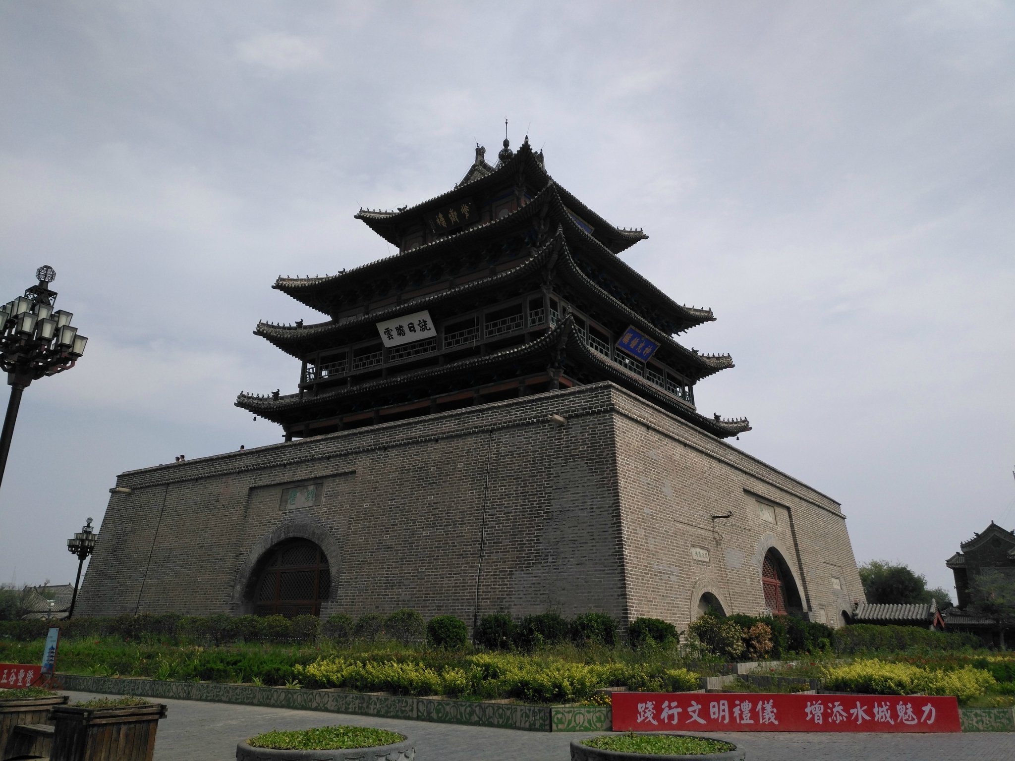 古宅古楼手机游戏-穿越古代宅院楼阁，揭开神秘面纱，体验古人生