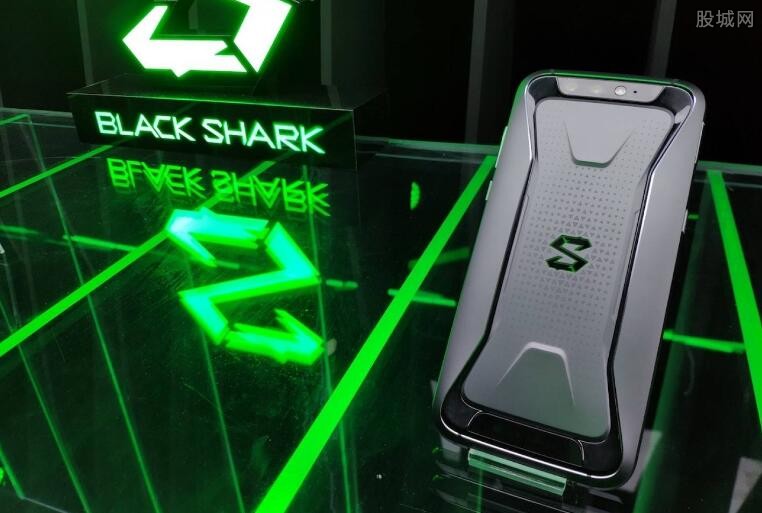 手机游戏删除了内存还占着_shark游戏手机_手机游戏闪退是什么原因造成的