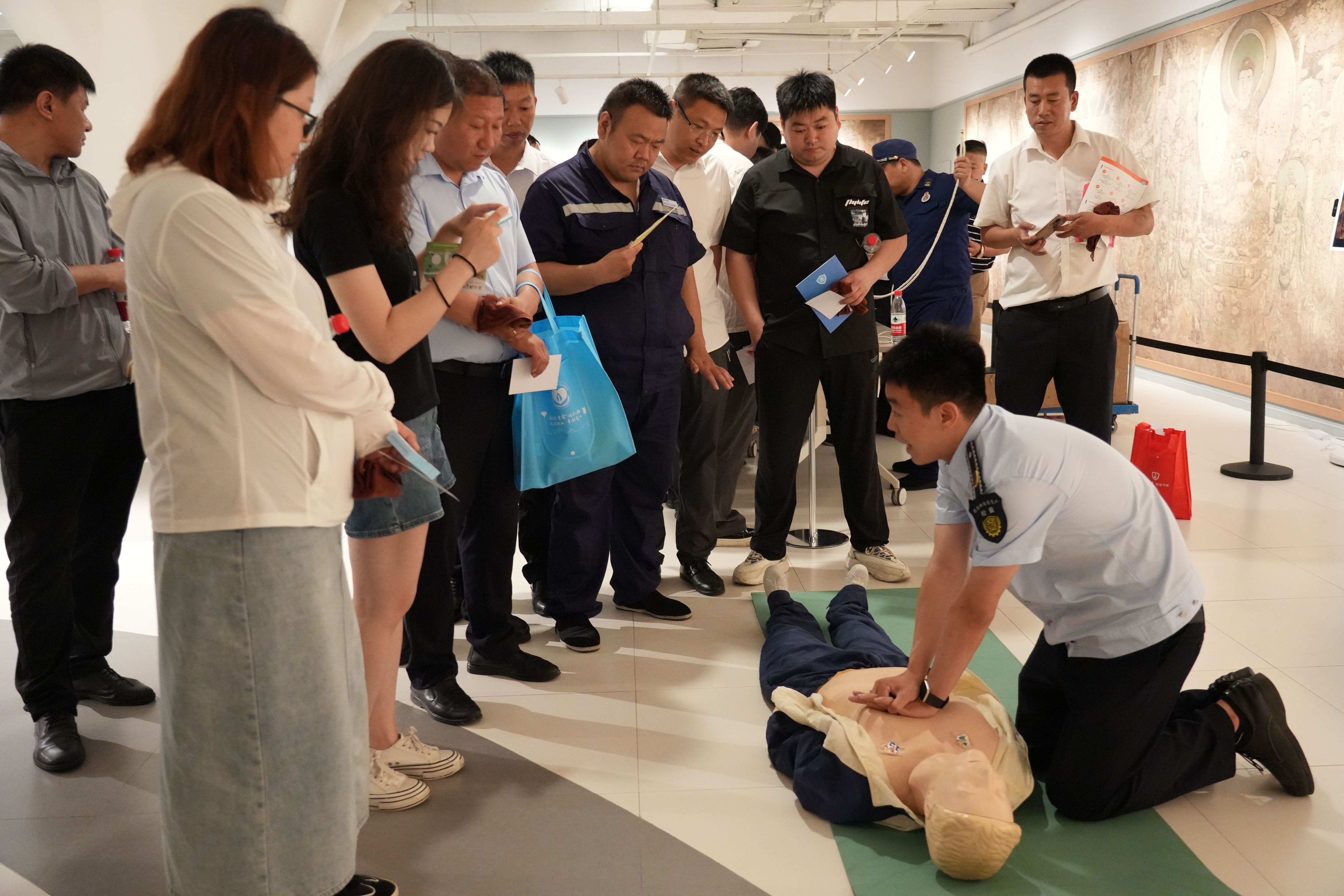 中关村游戏厅_中关村游戏_北京中关村手机游戏